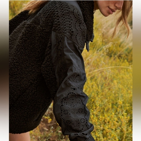 Free People,  Seaside Crocheted Sherpa Fleece Jacket in Black, Size S -NWOT - Picture 3 of 15